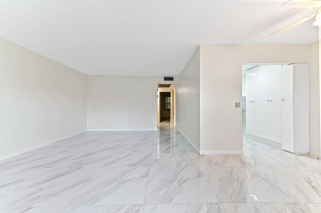 2 of 60 - 1024 Ellesmere B, Deerfield Beach, FL