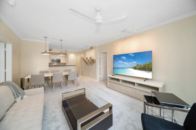 2 of 32 - 720 S Sapodilla Avenue #301, West Palm Beach, FL