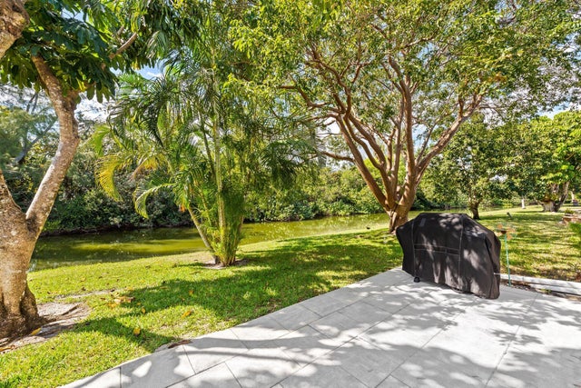 3 of 17 - 43 Windsor #c, West Palm Beach, FL