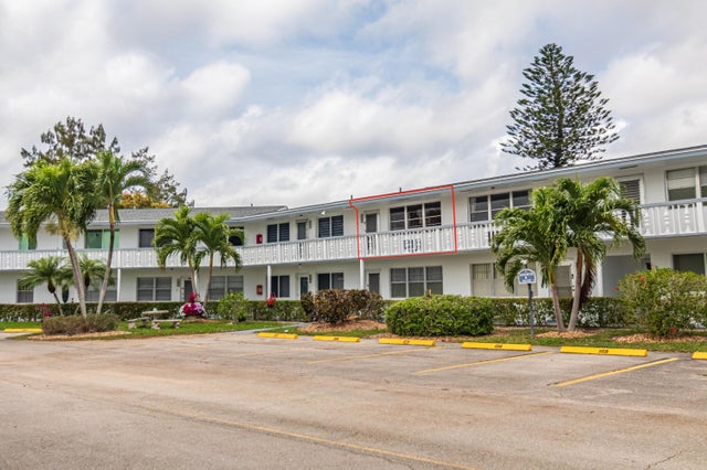 4 of 28 - 120 Northampton #f, West Palm Beach, FL