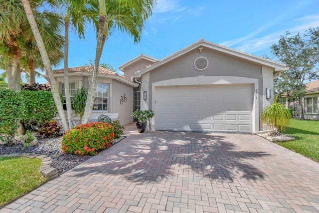1 of 50 - 7917 Charlemont Pt, Lake Worth, FL