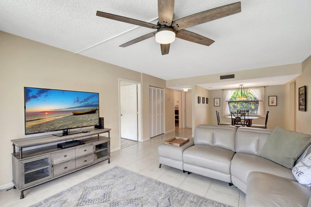 1 of 40 - 2424 N Federal Highway #207, Boynton Beach, FL