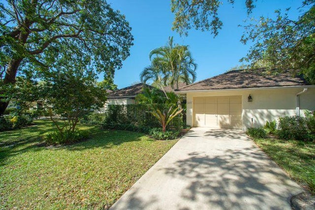 5 of 35 - 11373 Twelve Oaks Way E, North Palm Beach, FL