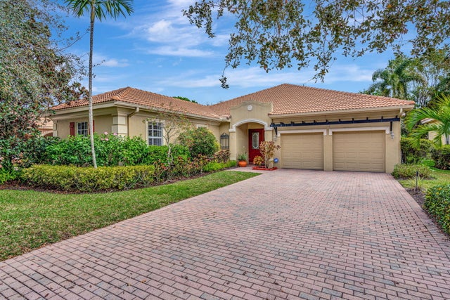 1 of 34 - 132 Via Castilla, Jupiter, FL