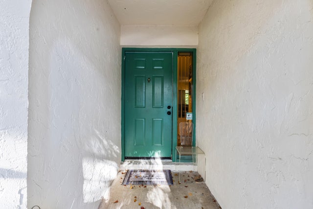 5 of 31 - 24 W Lexington Lane W #c, Palm Beach Gardens, FL