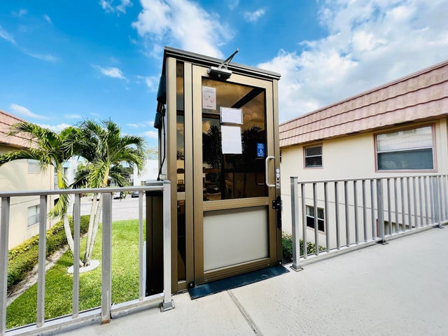 4 of 37 - 465 Saxony J, Delray Beach, FL
