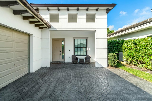 3 of 32 - 2928 Gin Berry Way, West Palm Beach, FL