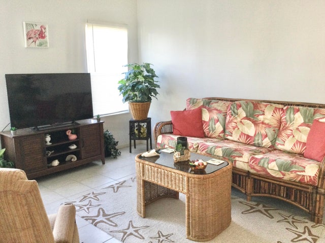 4 of 22 - 15 Se Hernando Lane, Port Saint Lucie, FL