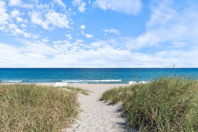 3 of 55 - 1070 Del Harbour Drive, Delray Beach, FL