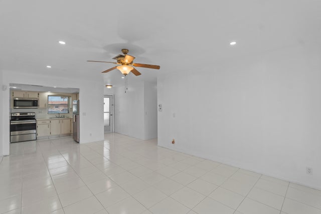 2 of 33 - 2894 Crosley Drive E #d, West Palm Beach, FL