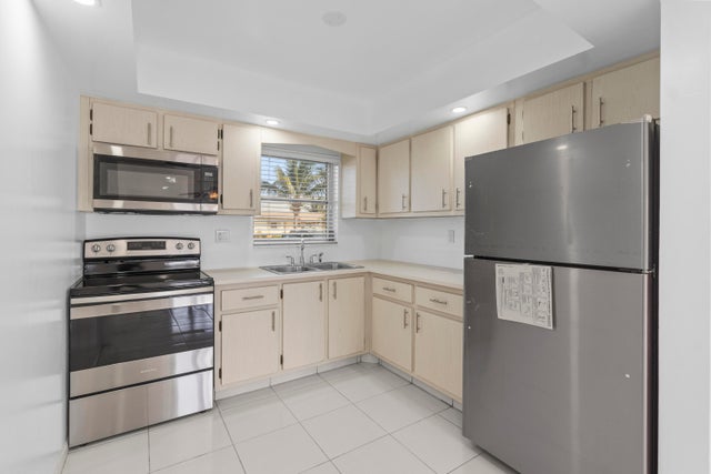 5 of 33 - 2894 Crosley Drive E #d, West Palm Beach, FL