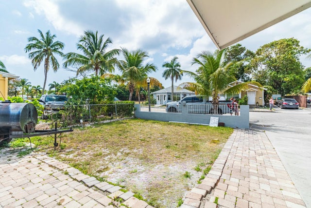 5 of 27 - 513 El Vedado, West Palm Beach, FL