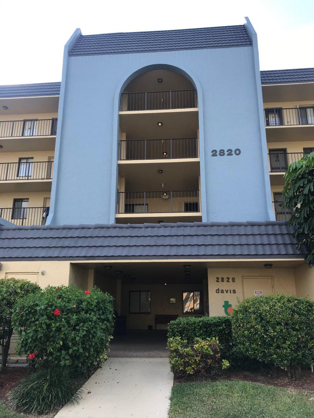 1 of 19 - 2820 Tennis Club 211 Drive #211, West Palm Beach, FL