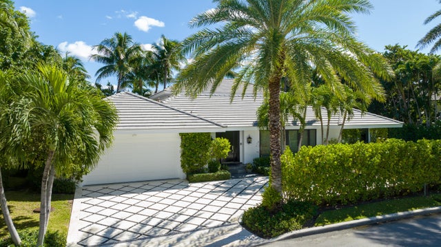 2 of 49 - 1435 N Ocean Wy, Palm Beach, FL