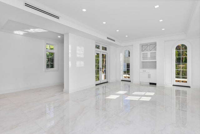 4 of 27 - 259 Oleander Avenue, Palm Beach, FL