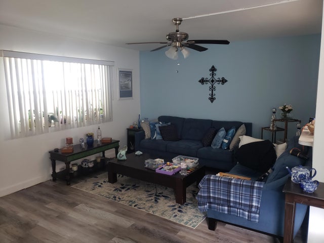 2 of 7 - 390 Brittany I, Delray Beach, FL