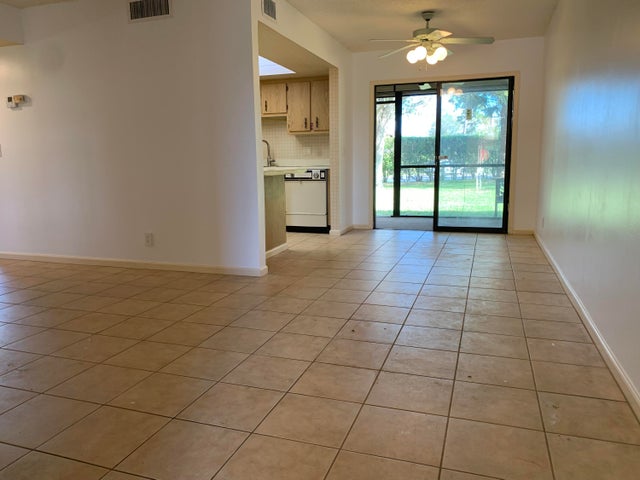 5 of 17 - 4683 Oak Terrace Drive, Greenacres, FL