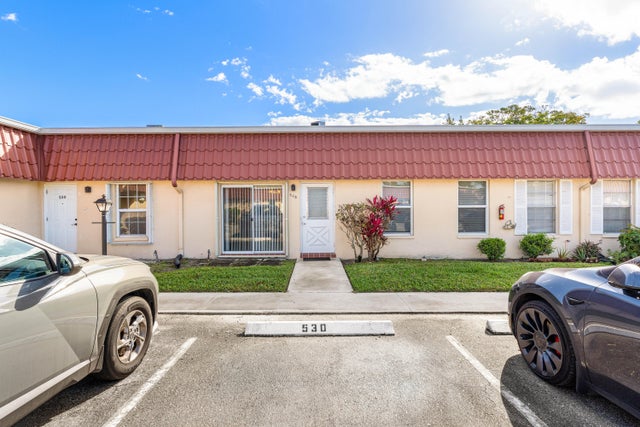 1 of 40 - 528 Franconia Circle, Lake Worth, FL
