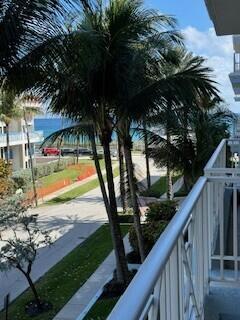 5 of 52 - 701 Se 21st Avenue #302, Deerfield Beach, FL