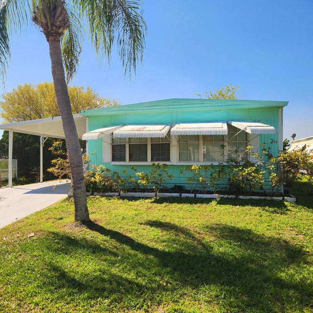 1 of 44 - 82 E Caribbean, Port Saint Lucie, FL