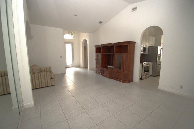 4 of 54 - 5619 Sunberry Circle, Fort Pierce, FL