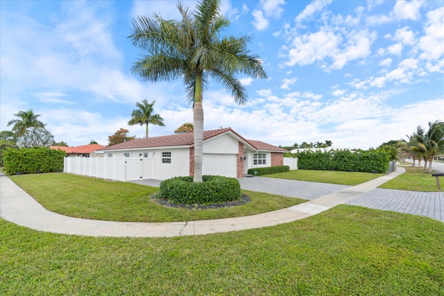1 of 26 - 113 Burning Tree Lane, Boca Raton, FL
