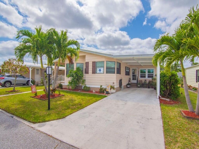 3 of 37 - 561 Barb Ann Lane, Port Saint Lucie, FL