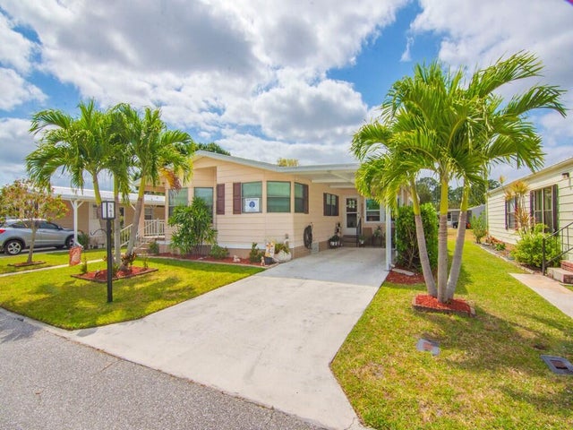5 of 37 - 561 Barb Ann Lane, Port Saint Lucie, FL