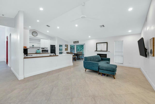 5 of 56 - 8220 Nw 49th Court, Coral Springs, FL