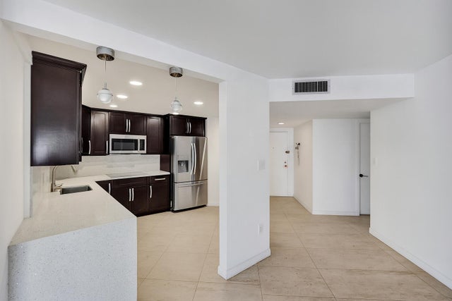 5 of 16 - 2750 Ne 183rd Street #406, Aventura, FL