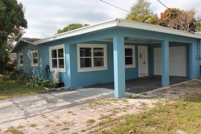 2 of 27 - 2809 Oleander Boulevard, Fort Pierce, FL