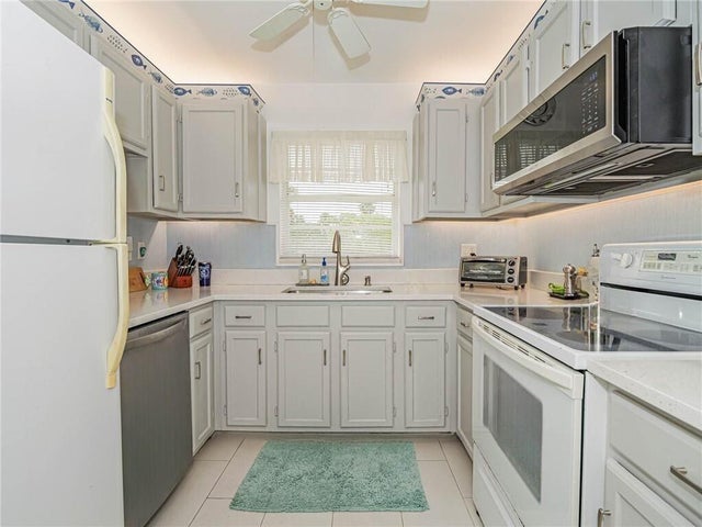 3 of 34 - 57 Woodland Drive #201, Vero Beach, FL