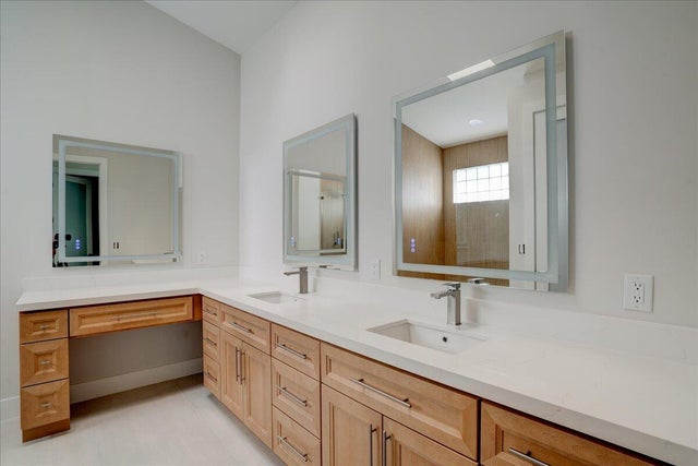 4 of 33 - 4501 Kensington Park Way, Lake Worth, FL
