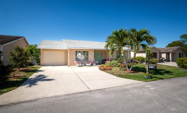 1 of 33 - 7076 Pine Manor Drive, Lake Worth, FL