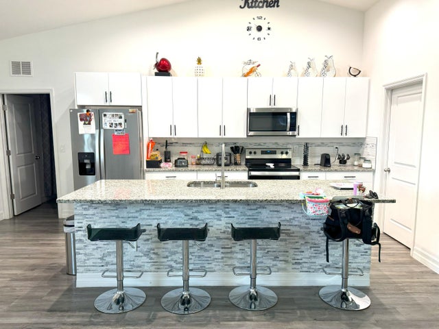 5 of 31 - 1086 W Leader Court, Labelle, FL