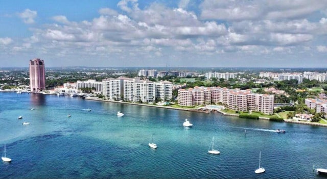 2 of 126 - 300 Se 5th Avenue #2160, Boca Raton, FL