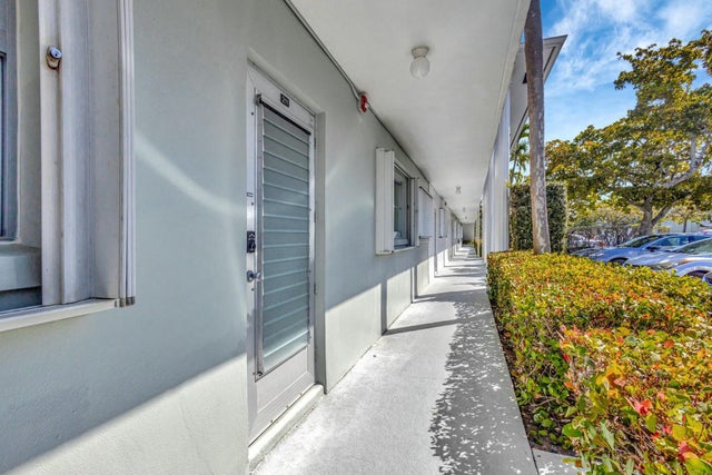 1 of 38 - 2320 Sw 22nd Avenue #211, Delray Beach, FL