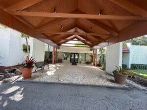 3 of 18 - 8 Se Casa Rio Road, Port Saint Lucie, FL