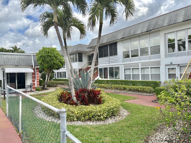 1 of 25 - 30 Plymouth C, West Palm Beach, FL