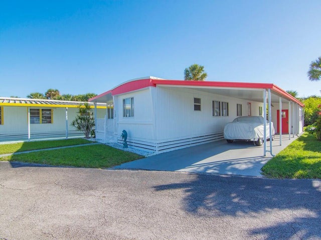 5 of 34 - 4743 Ne Blue Heron Lane #7, Jensen Beach, FL