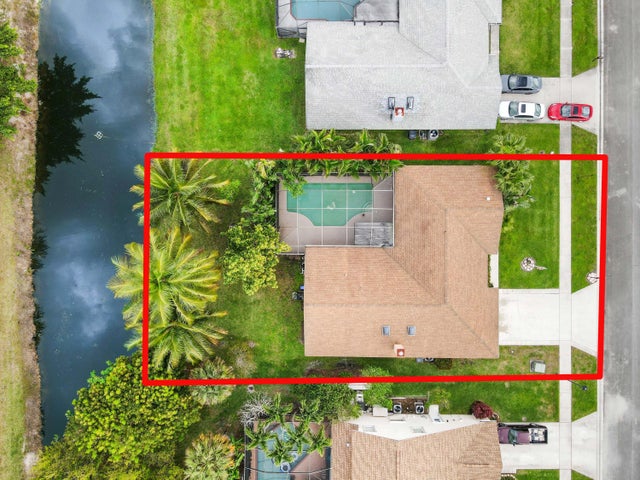 2 of 42 - 3707 Woods Walk Boulevard, Lake Worth, FL