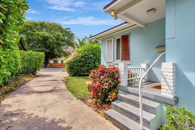 2 of 56 - 513 45th St, West Palm Beach, FL