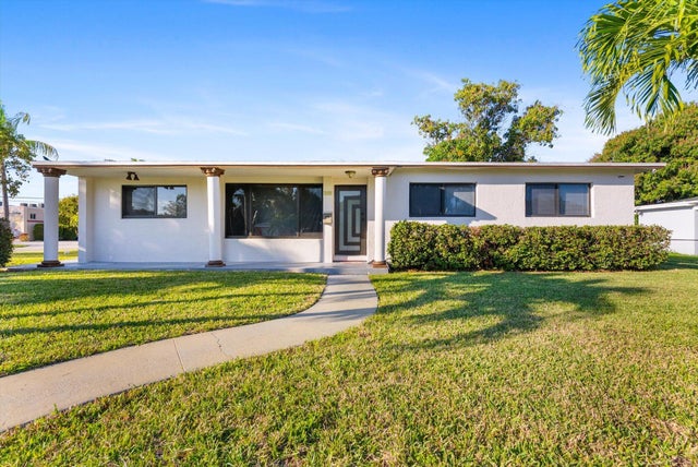 2 of 31 - 651 Foresteria Drive, Lake Park, FL