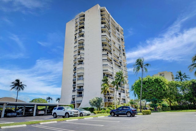 2 of 55 - 2400 Presidential Way #1903, West Palm Beach, FL