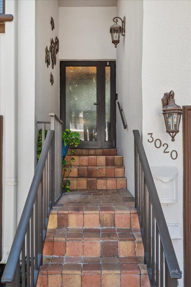 3 of 36 - 3020 Ne 49th Street #2, Fort Lauderdale, FL