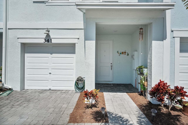 2 of 43 - 341 Se Halifax Lane, Stuart, FL