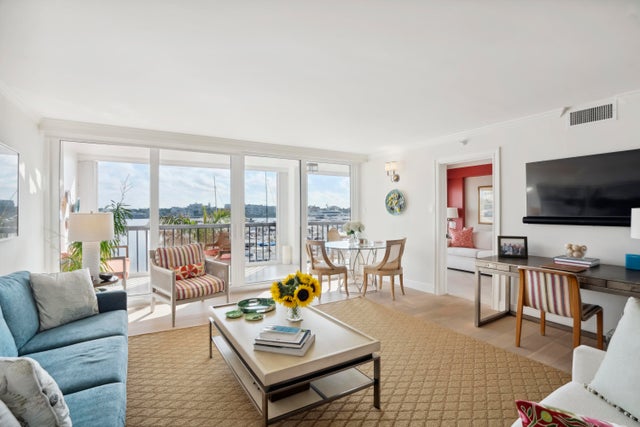 4 of 22 - 400 N Flagler Drive #503, West Palm Beach, FL