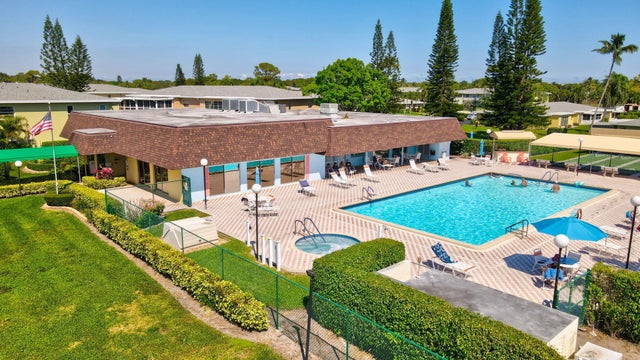 3 of 39 - 1061 Orange Terrace #204, Delray Beach, FL