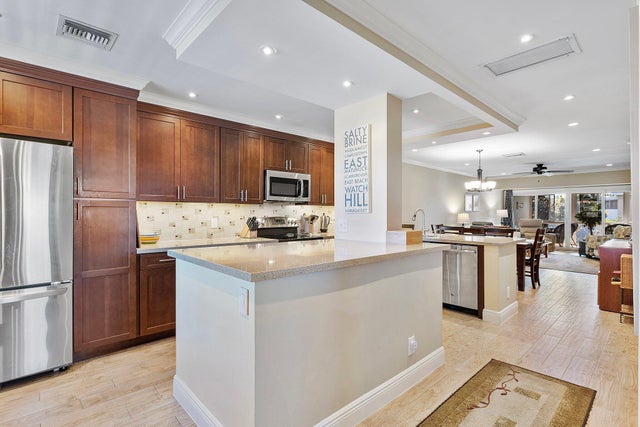 4 of 39 - 1061 Orange Terrace #204, Delray Beach, FL