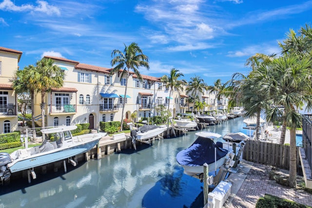 3 of 45 - 813 Estancia Way, Boynton Beach, FL